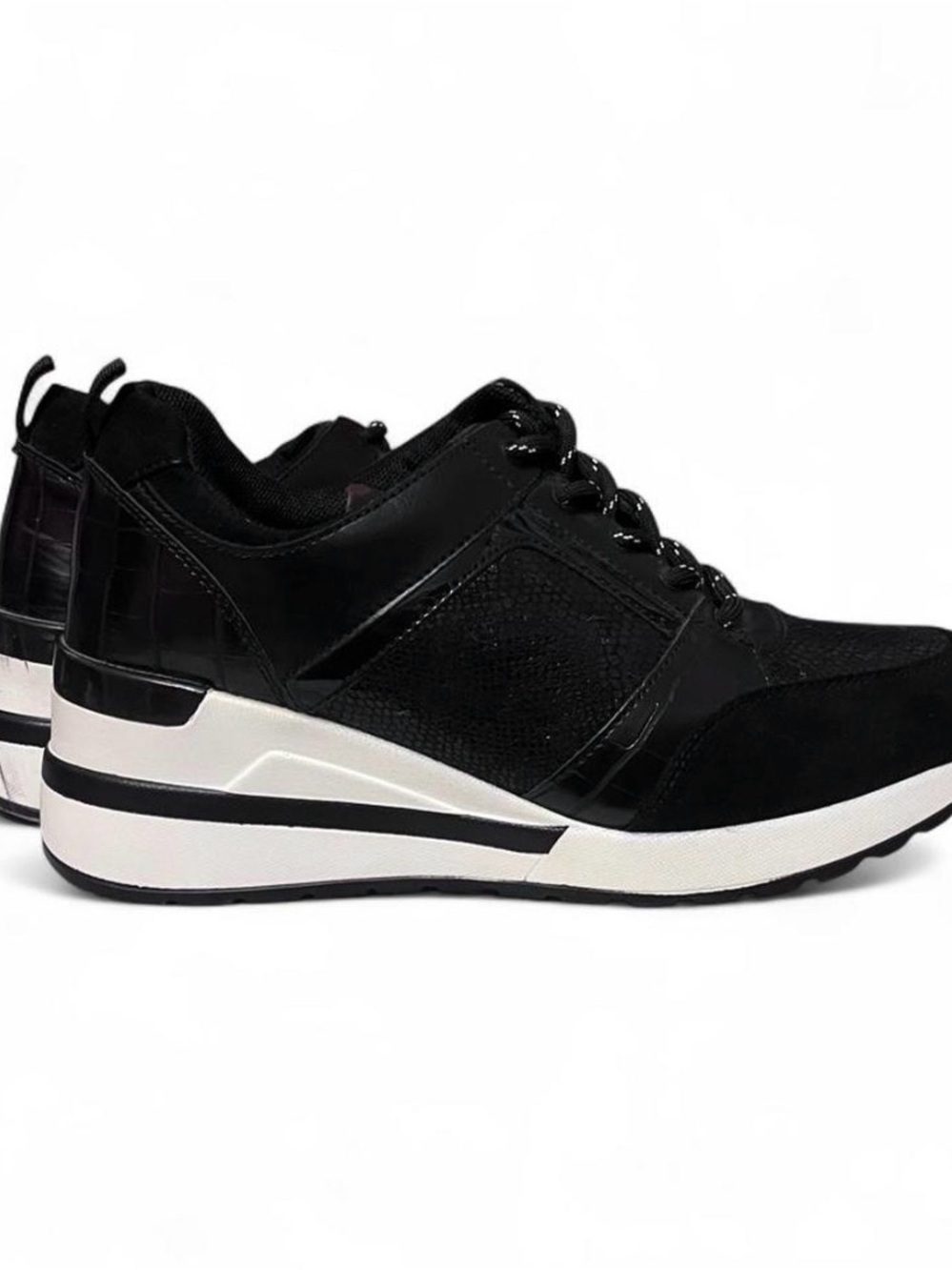 Women's Black Platform Lace-Up Sneakers with Contrast Sole